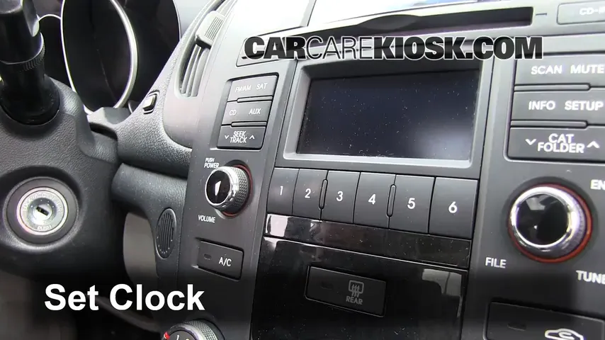 2010 Kia Forte EX 2.0L 4 Cyl. Sedan (4 Door) Clock